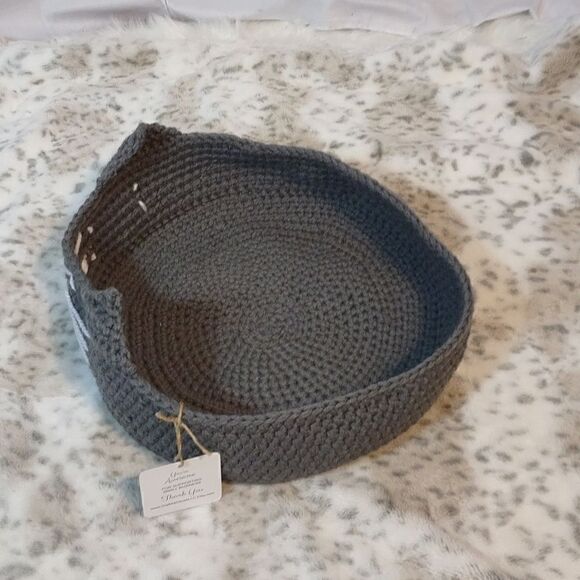 Handmade Kitty Cat Napping Bed - Picture 2 of 4